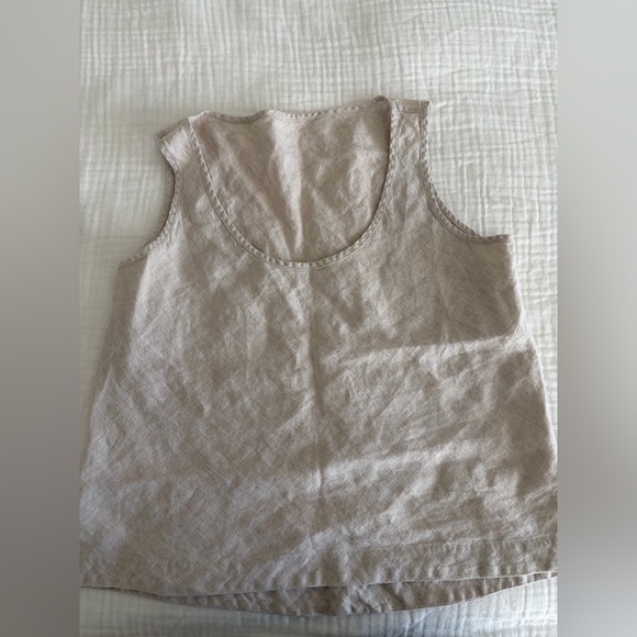 Tops - Khaki Linen Top ( Size s/m)